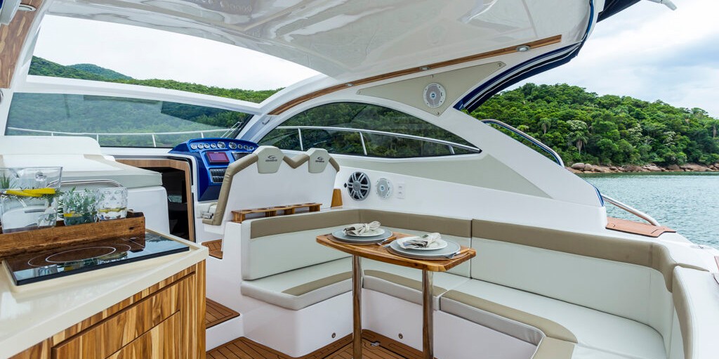 diseño interior de barcos marbella